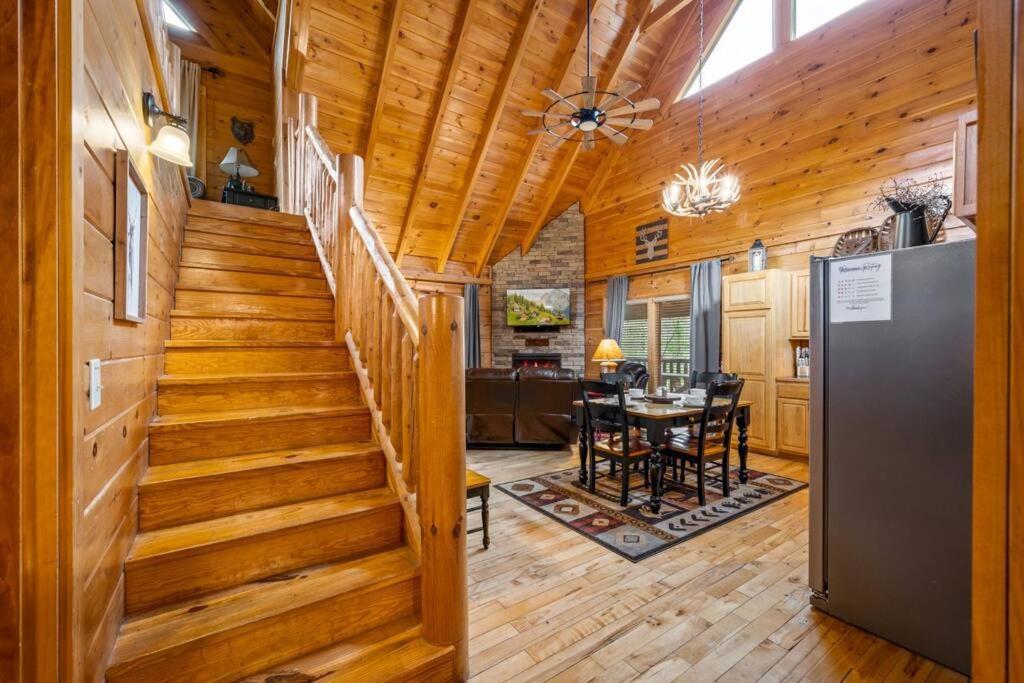 2-Bedroom Cabin With 2 Master Suites, Loft, Half-Bath And Hot Tub In A Serene Resort Setting Sevierville Ngoại thất bức ảnh