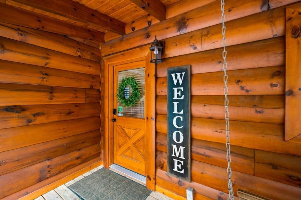 2-Bedroom Cabin With 2 Master Suites, Loft, Half-Bath And Hot Tub In A Serene Resort Setting Sevierville Ngoại thất bức ảnh