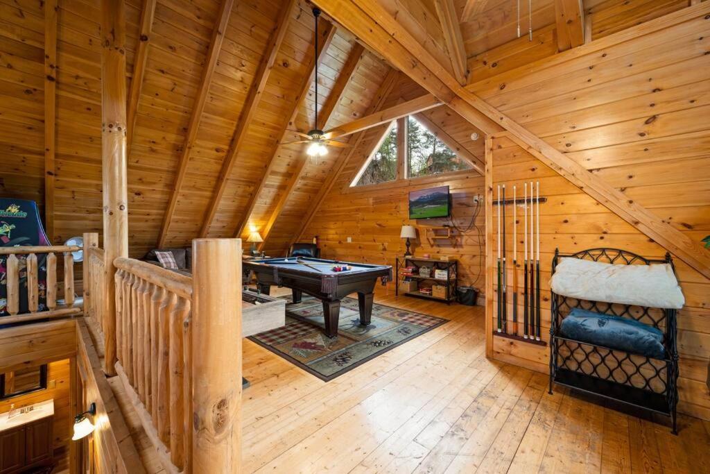 2-Bedroom Cabin With 2 Master Suites, Loft, Half-Bath And Hot Tub In A Serene Resort Setting Sevierville Ngoại thất bức ảnh