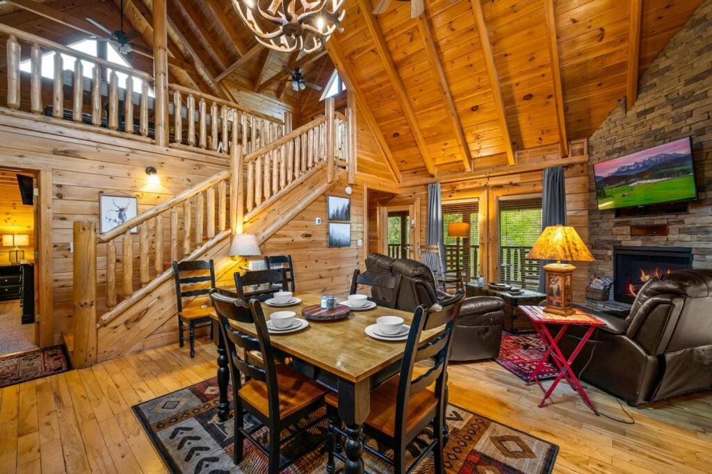 2-Bedroom Cabin With 2 Master Suites, Loft, Half-Bath And Hot Tub In A Serene Resort Setting Sevierville Ngoại thất bức ảnh